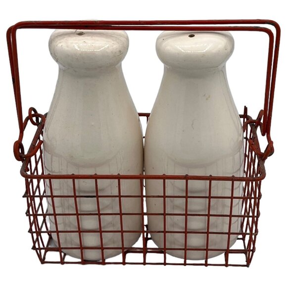 Vtg Milk Jug Rooster Ceramic Salt Pepper Shakers Red Basket Kitsch Kitchen Decor - Picture 2 of 12